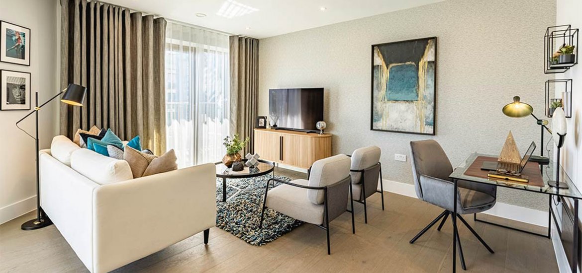 Apartment in Brentford, London, UK, 3 bedrooms, 1183 sq.ft No. 1027 - 1