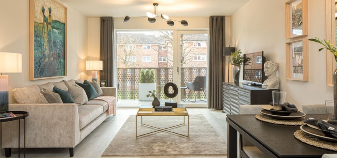 Apartment in Wallington, London, UK, 2 bedrooms, 667 sq.ft No. 493 - 2