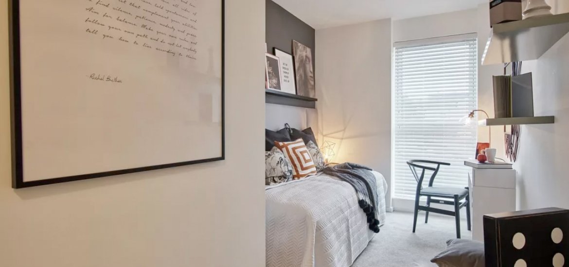 Apartment in Oakwood, London, UK, 2 bedrooms, 815 sq.ft No. 278 - 3