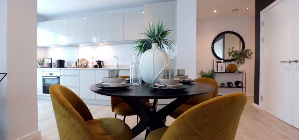 Apartment in Upper Edmonton, London, UK, 2 bedrooms, 686 sq.ft No. 1785 - 6