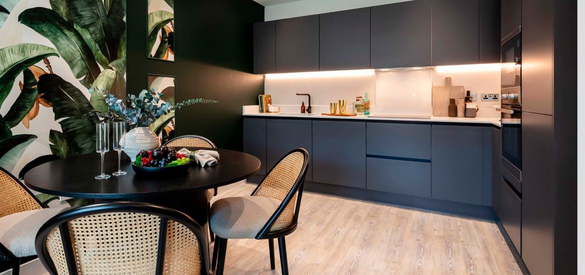 Apartment in Brentford, London, UK, 1 bedroom, 546 sq.ft No. 2019 - 3