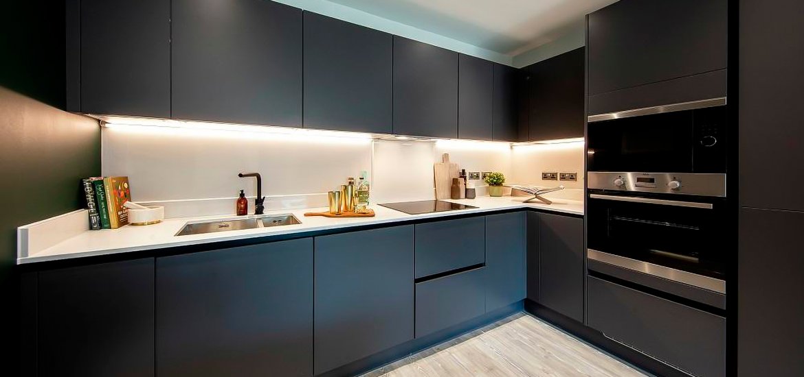 Apartment in Brentford, London, UK, 1 bedroom, 546 sq.ft No. 2019 - 1